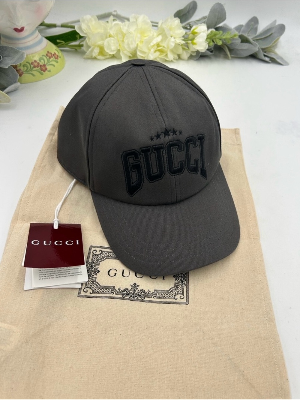 Men’s Gucci cotton canvas embroidered logo baseball cap size medium adjustable